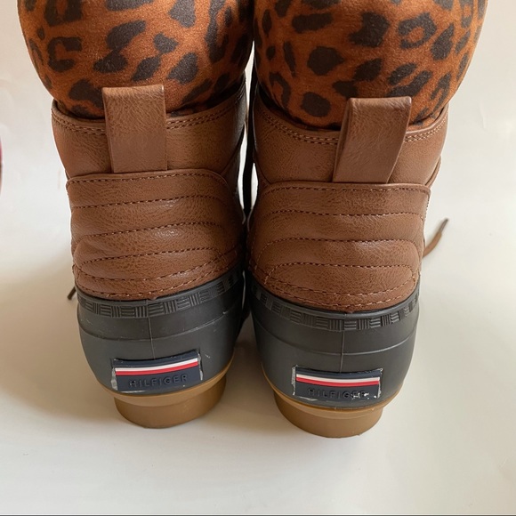 Tommy Hilfiger Reise leopard print high top duck rain boots 9 - Picture 7 of 14